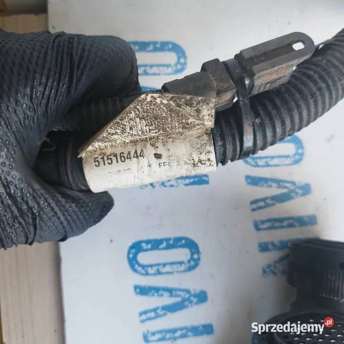 Wiazka elektryczna holland cr kombajn 51516444 Do kombajnów Łowicz