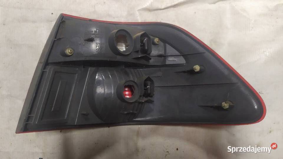Mazda 626 sedan 2000 2001 lampa tył lewa Karoseria Byków