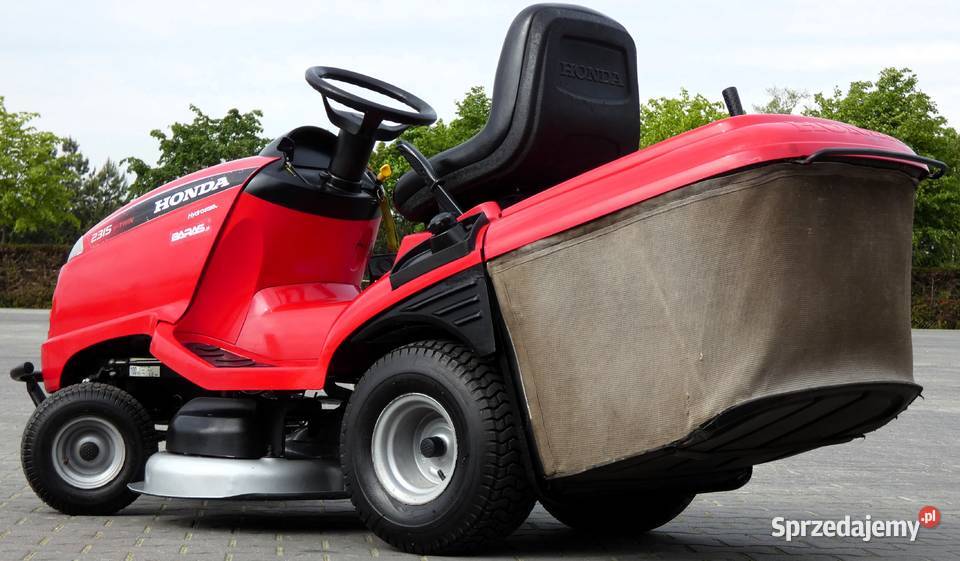 Traktorek kosiarka HONDA 2315 2 Cylindry 1805026 Świnice Warckie sprzedam