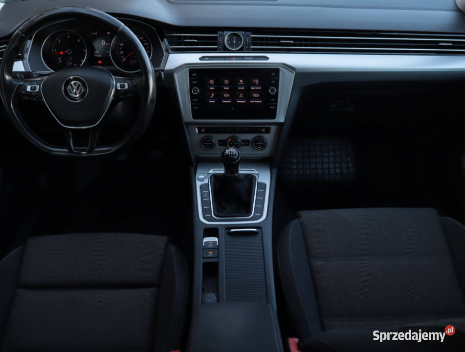 VW Passat 20 TDI wielofunkcyjna kierownica sprzedam