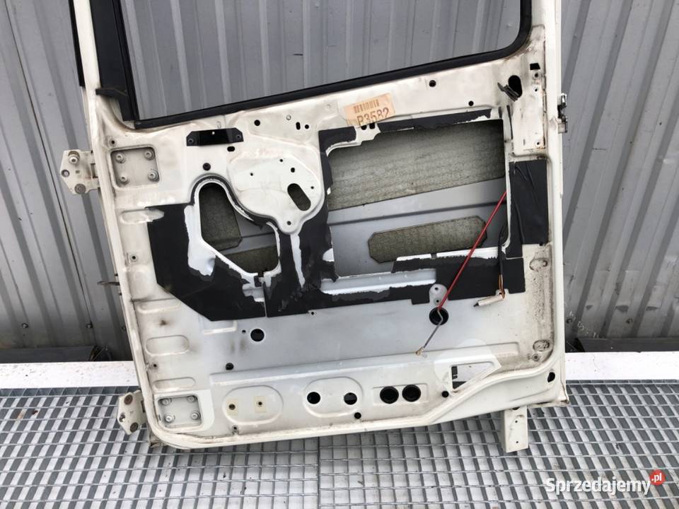 DRZWI PRAWY PRZÓD DAF XF Ciągnik siodłowy Biały