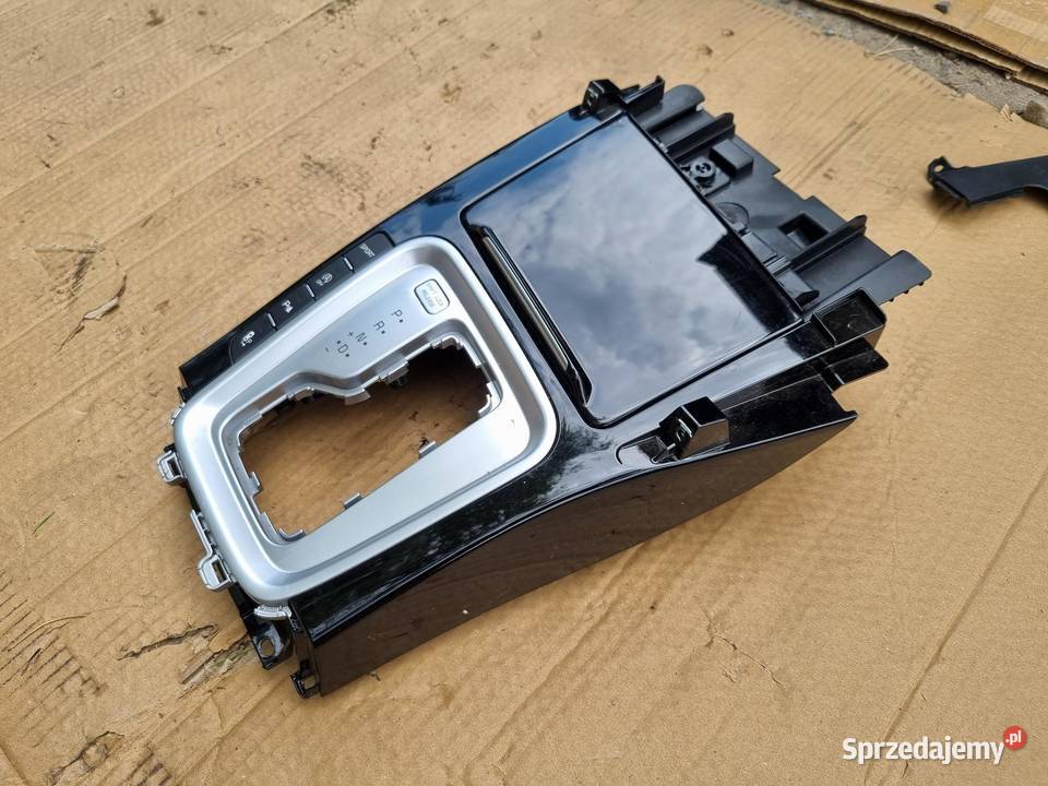 RAMKA OSŁONA ZMIANY BIEGÓW PANEL KIA XCEED