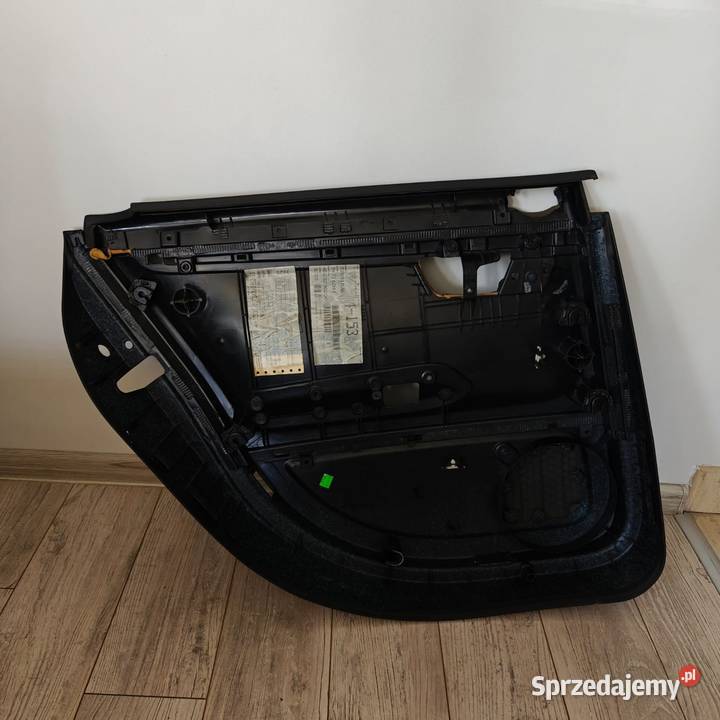 Audi A4 B6 B7 tapicerka boczek drzwi prawy tył Syców