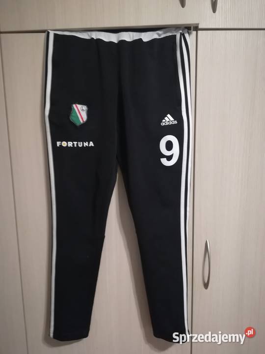 Spodnie dresowe Legia mazowieckie Warszawa sprzedam