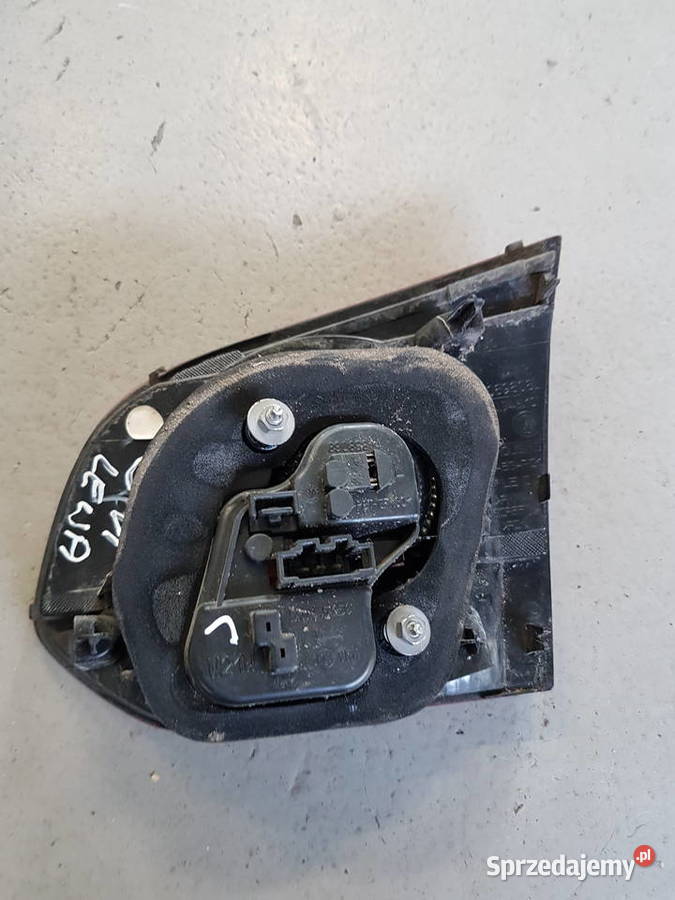 VW GOLF VI HB LAMPA TYL LEWA WKLADKA 3K0945107 Rok produkcji 2012 Turek