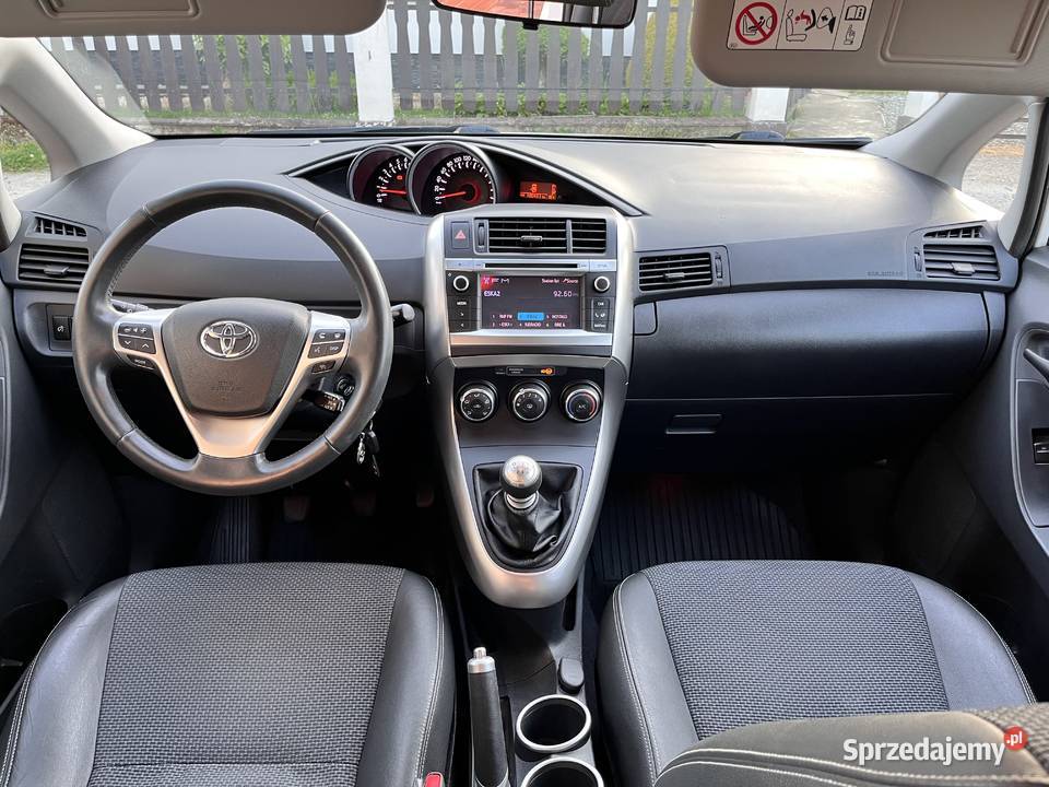 Toyota verso lift benzyna navi ładny stan 1314 Krosno