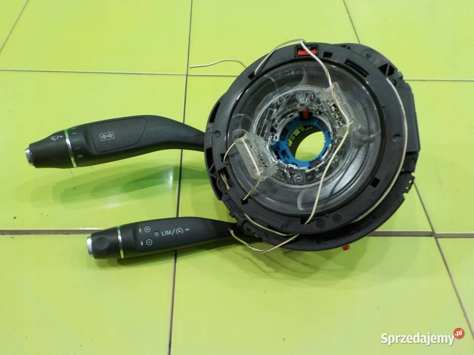 MERCEDES C W205 15r SEDAN 4D przelacznik Panele sterowania, przełączniki Suków