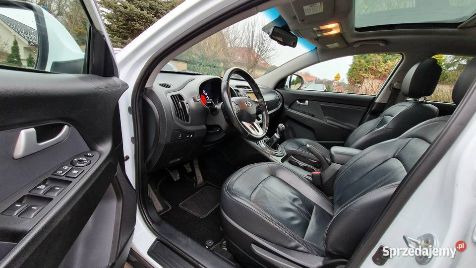 Kia Sportage 20 CRDI 2013r Xenony Navi Skóra Sportage Poznań sprzedam