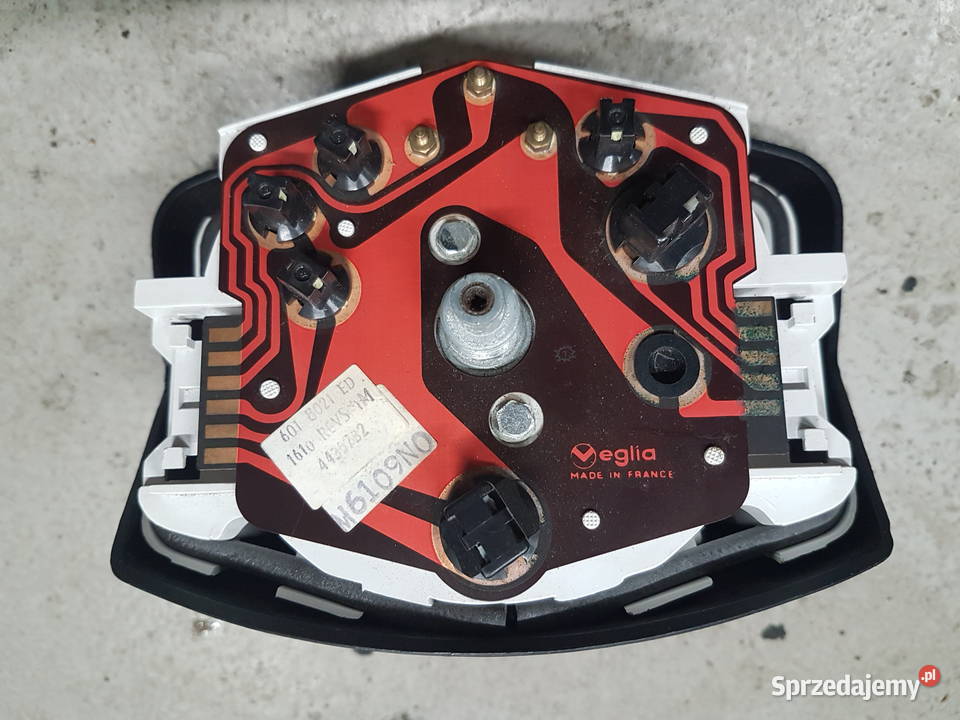 FIAT 126P MALUCH LICZNIK NOWY ZEGAR KAPLICZKA osobowe Turek