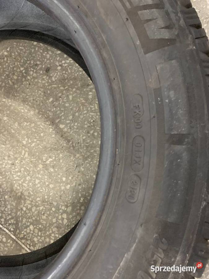 Opona michelin 21565R16C zima