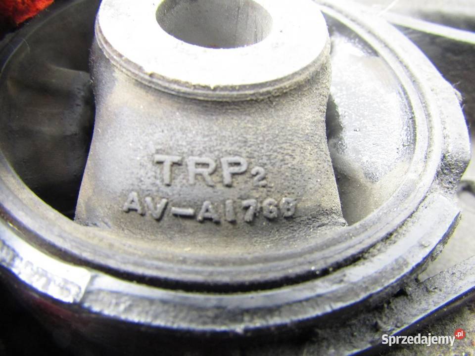 ŁAPA PODUSZKA SILNIKA 13 VVTI TOYOTA YARIS III