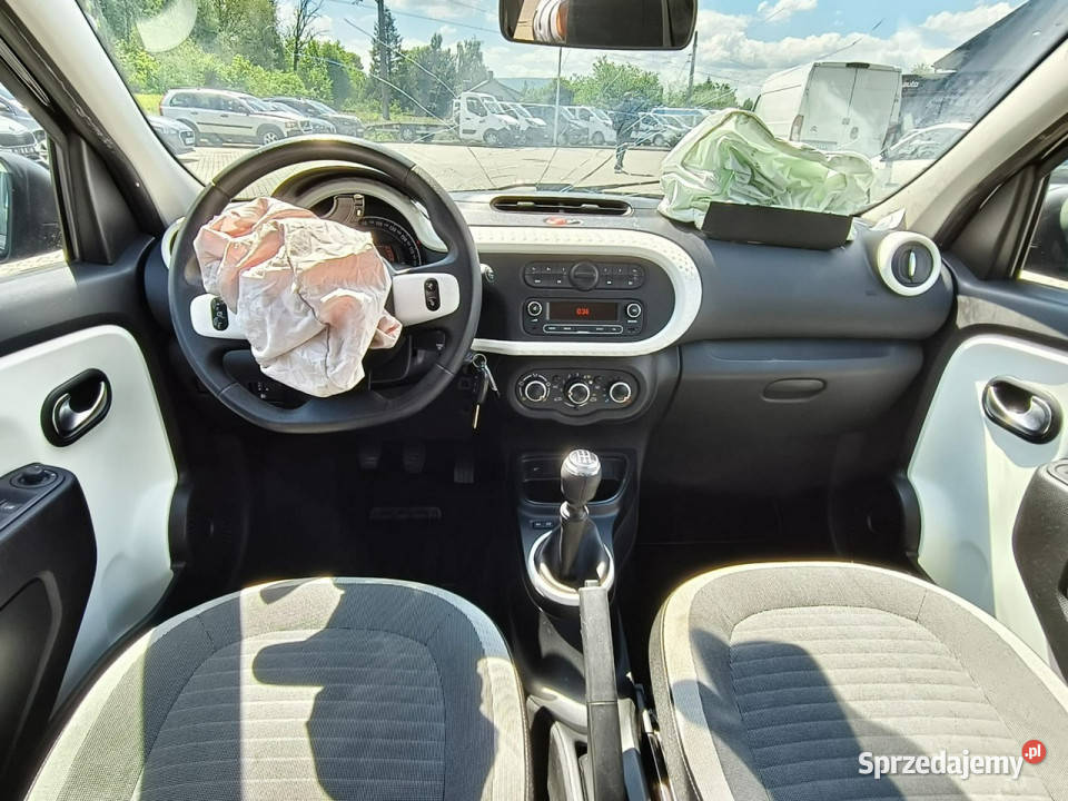 Renault Twingo 10 benzyna 75 niski przebieg