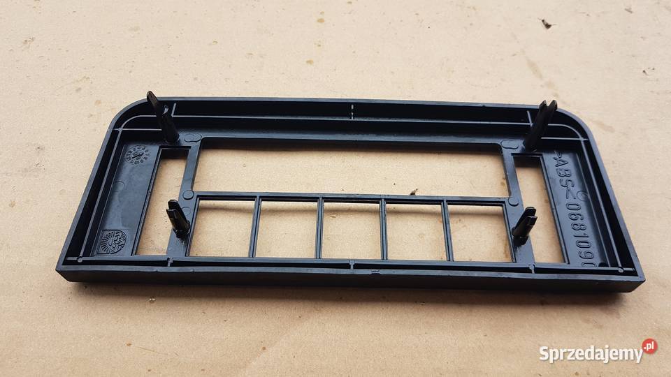 VW GOLF III 3 RAMKA OSŁONA KLIMATYZACJI