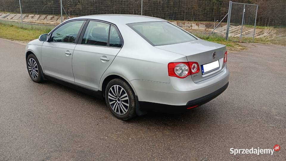 Volkswagen Jetta 16 benzyna FSI 2005 6 biegów Jetta Brzesko