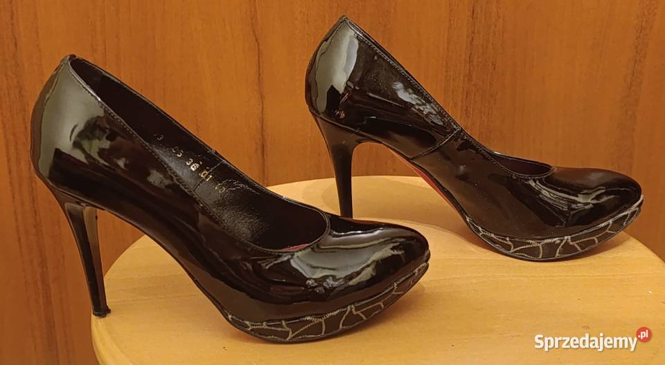 Damskie buty czółenka na szpilce firmy Massimo inna Czółenka