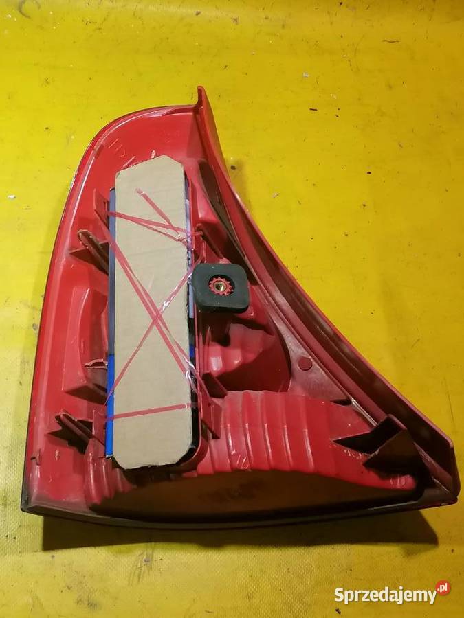 lampa tył prawa 8200071414 Renault Clio 2 prawe Piotrków Trybunalski sprzedam