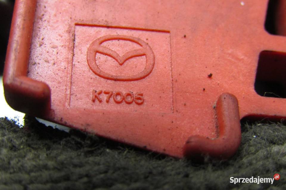 KLEMA PLUSOWA BEZPIECZNIK AKUMULATORA 22 D MAZDA