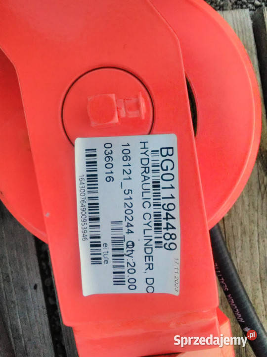 Siłowniki do wiertnicy SANDVIK BG01194489 400 2 świętokrzyskie Łojowice