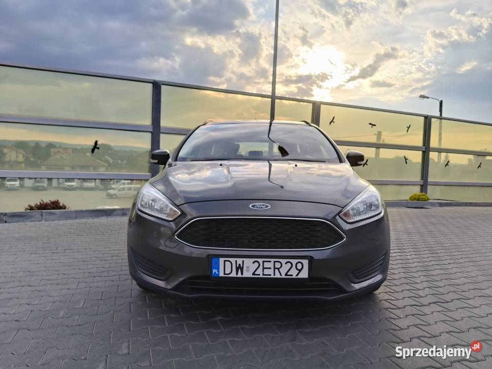 Ford Focus nowe opony klima serwisie wym rozrząd