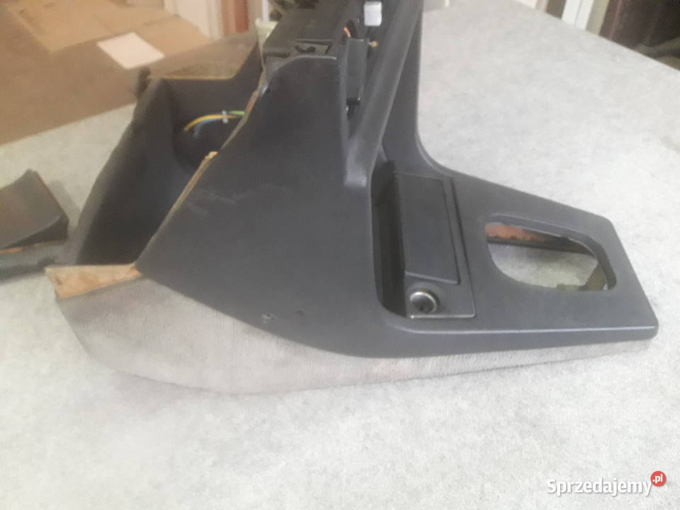 Kokpit tunel środkowy bmw e28 Twardogóra sprzedam