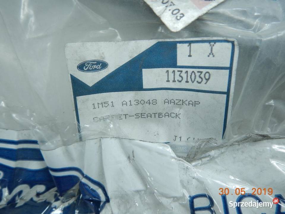 ZAŚLEPKA BAGAŻNIKA PRAWA FORD FOCUS MK1 1131039