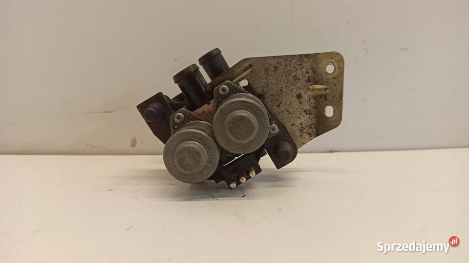 MERCEDES W208 CLK ELEKTROZAWÓR WODY 0018303284