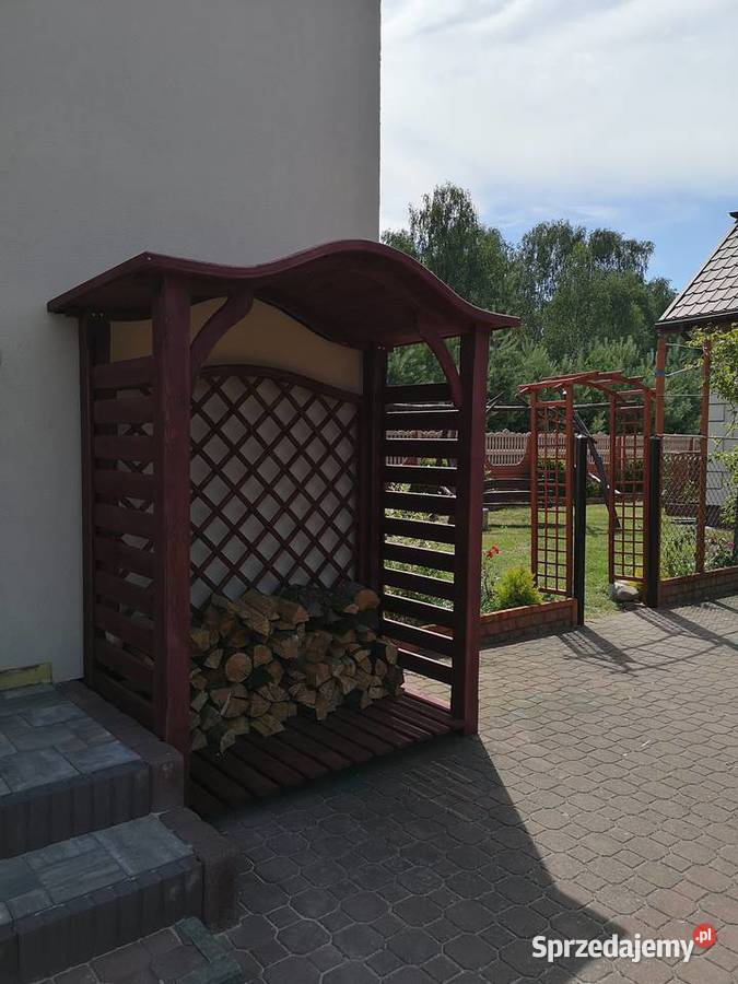 Drewutnia 165 x 08m z dachem falowym Kalety