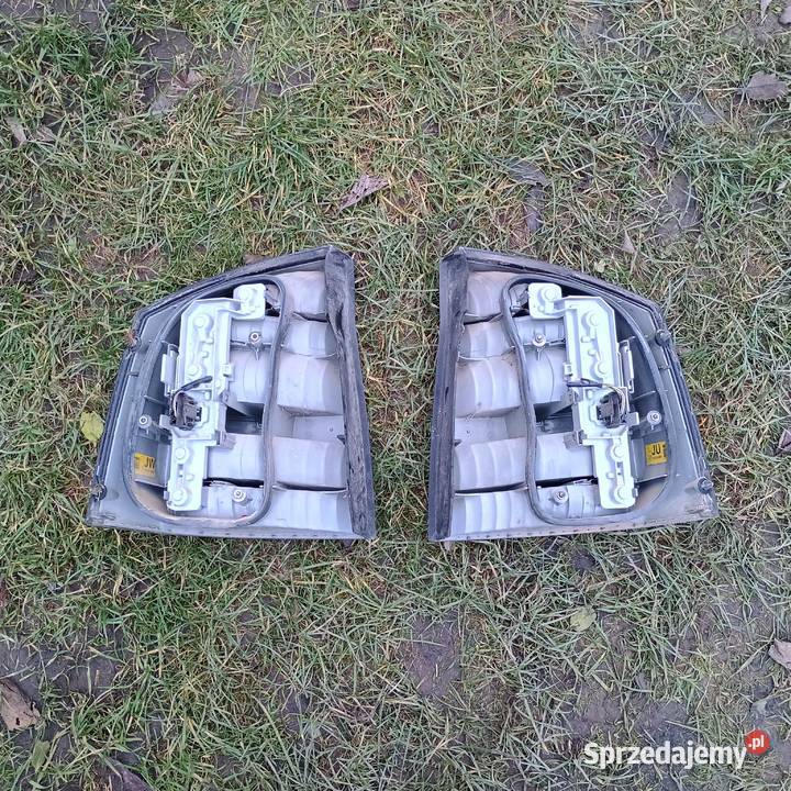 Lampy tylne Opel Vectra C osobowe Bychawa
