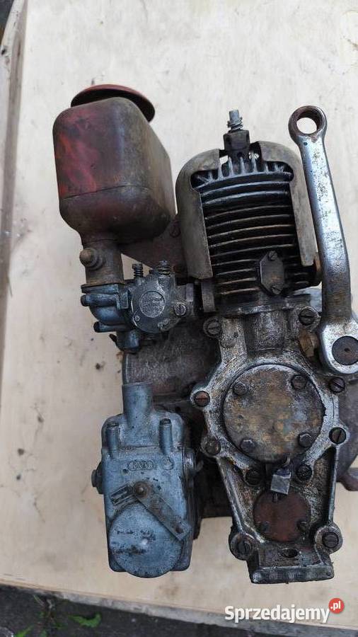 Staryzabytkowy silnik Auto Union Toruń