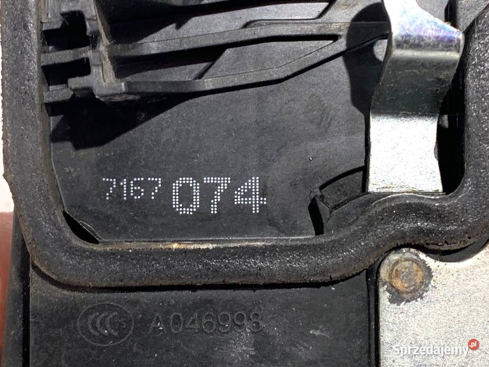 ZAMEK DRZWI PRAWY PRZÓD BMW E61 Kombi 7167074