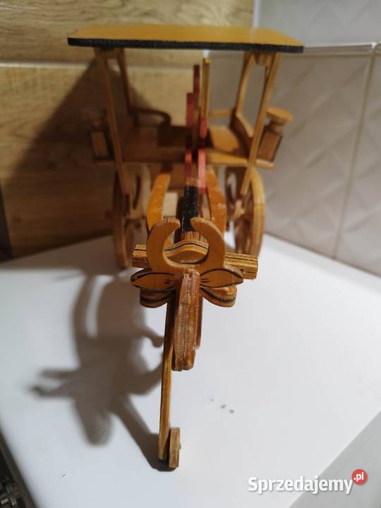 Miniatura wozu ciągniętego wołu Inowrocław