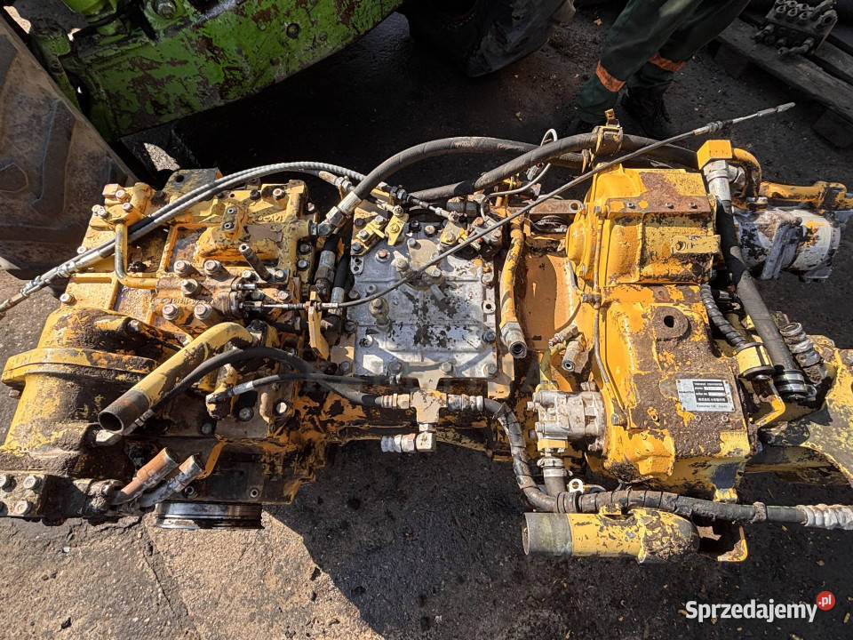 Komatsu D65PX12 Konwerter Momentu Obrotowego Pozostałe Rolnictwo Jastrzębniki