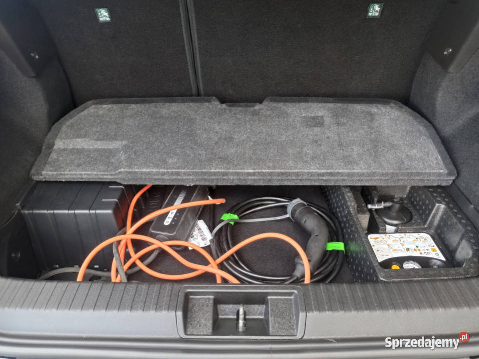 PLUGIN bogata 45000km Rzeszów sprzedam