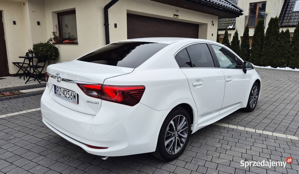 PEWNA TOYOTA AVENSIS Z POLSKIEGO SALONU SERWIS Kraków