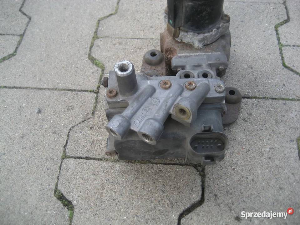 vw golf iii pompa sterownik abs 1004470745 3 osobowe Rakoniewice