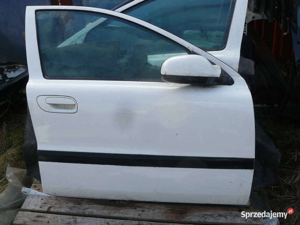 Drzwi prawy przód tył lewy przód Volvo s60 v70 sprzedam