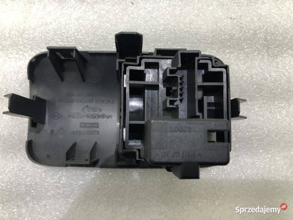 PRZEŁĄCZNIK ŚWIATEŁ RENAULT TWINGO II 8200095495 osobowe wielkopolskie