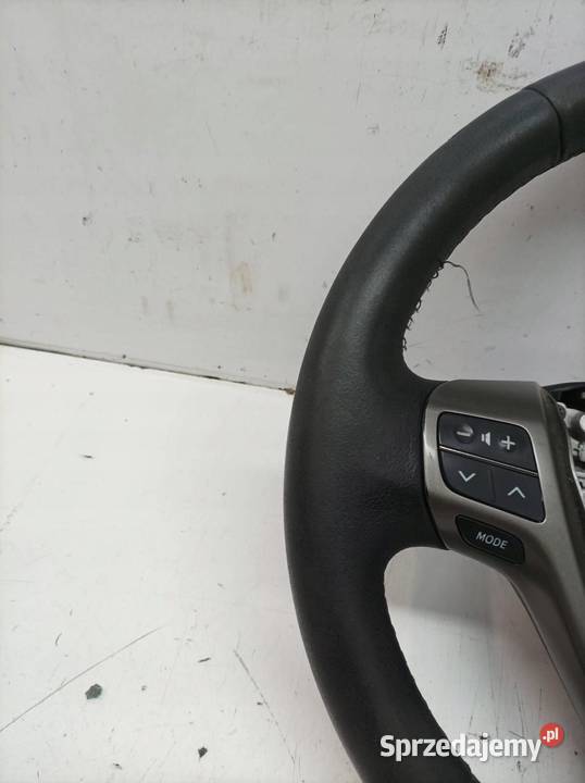 KIEROWNICA T27 Toyota Avensis III 2009