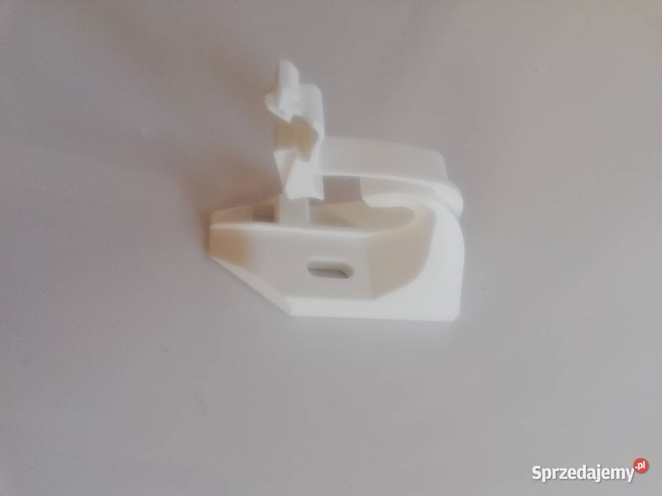 Zaczep plastik plasticzek uchwyt schodów Fakro