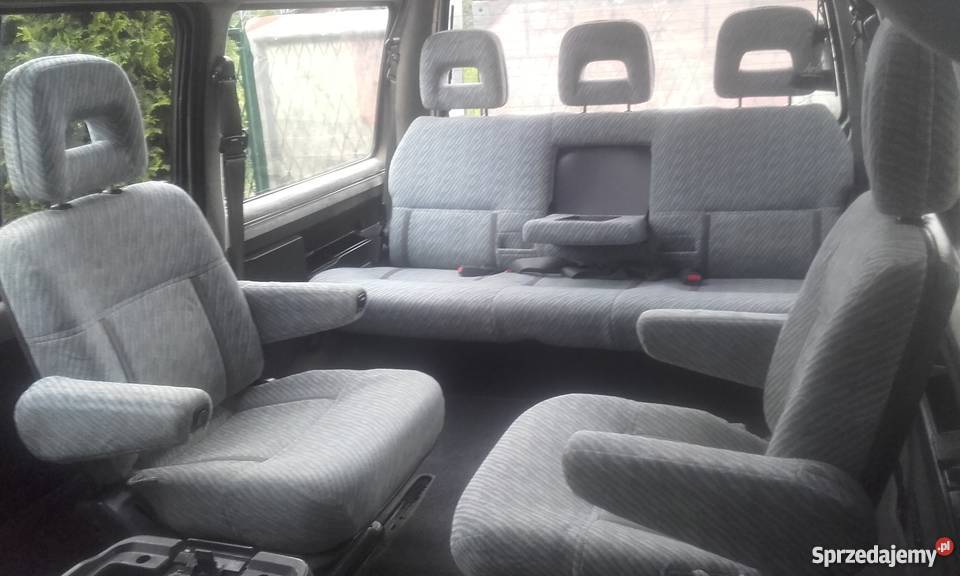 mitsubishi L300 GLS7osóbhakszklany dachLPG elektryczne szyby śląskie Gliwice sprzedam