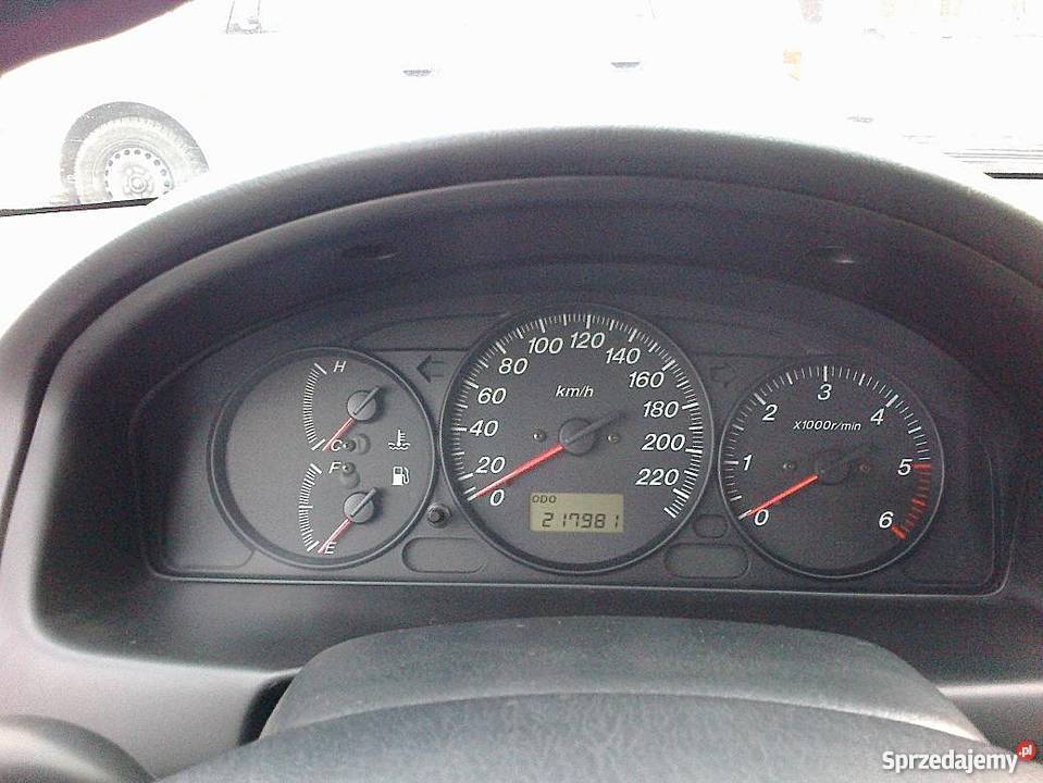 MAZDA 323f BJ 20 2001 ditd Serwisowana poduszka powietrzna Ostrowiec Świętokrzyski