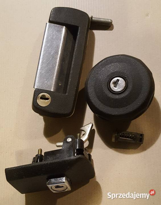 Zamki zestaw FIAT 126 klamka korek wlewu klapa osobowe dolnośląskie
