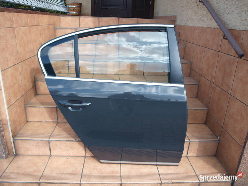 VW Passat B7 sedan drzwi prawe tył listwy chrom wielkopolskie Kalisz sprzedam