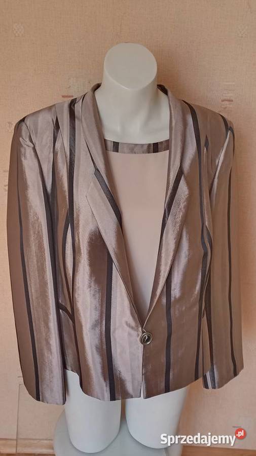 Żakiet wizytowy z bluzką