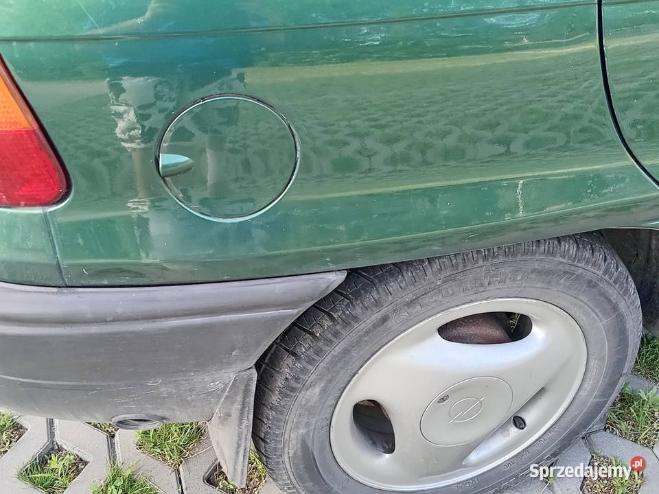 Opel Astra f LPG pojazd historyczny centralny zamek Astra Teolin