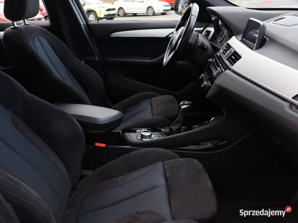 BMW X1 xDrive20i światła przeciwmgielne Bielany Wrocławskie sprzedam