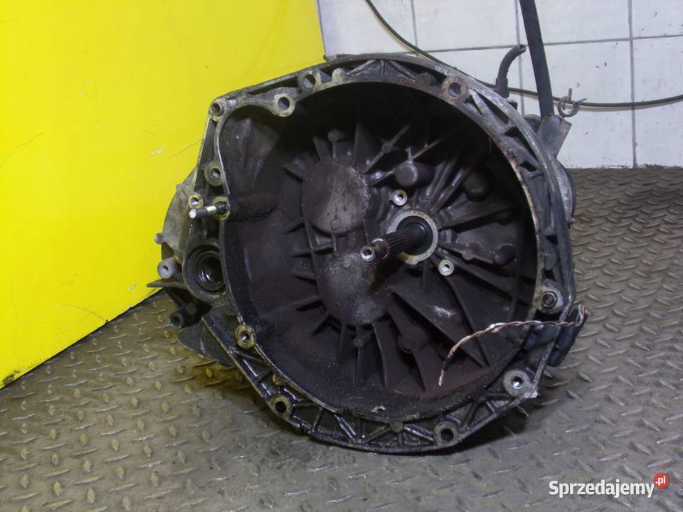 VIVARO TRAFIC PRIMASTAR 19 DCI 07r 82 skrzynia osobowe Suków