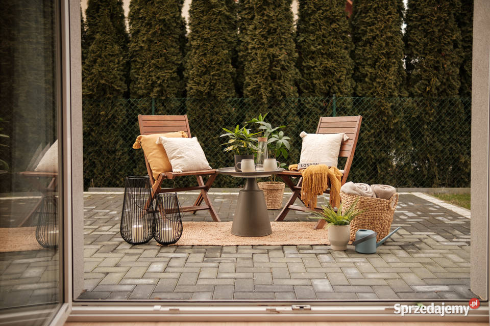 Wprowadź się razu Spokojna okolica Namysłów bliźniak sprzedam