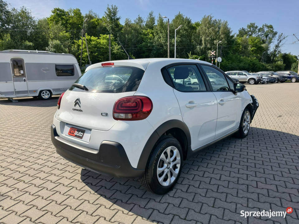 Citroen C3 LIFT 12 benzyna 82 full ledy tablet Rok produkcji 2021 Kęty sprzedam