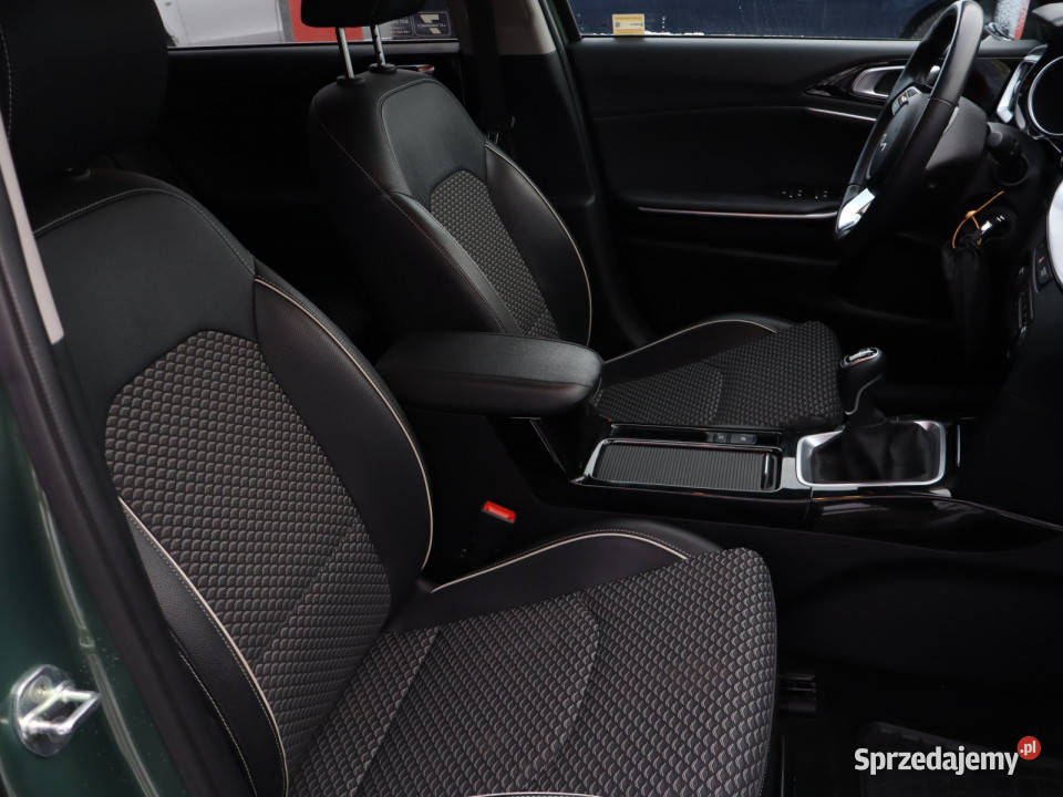 Kia Ceed 15 TGDI relingi dachowe dolnośląskie Bielany Wrocławskie